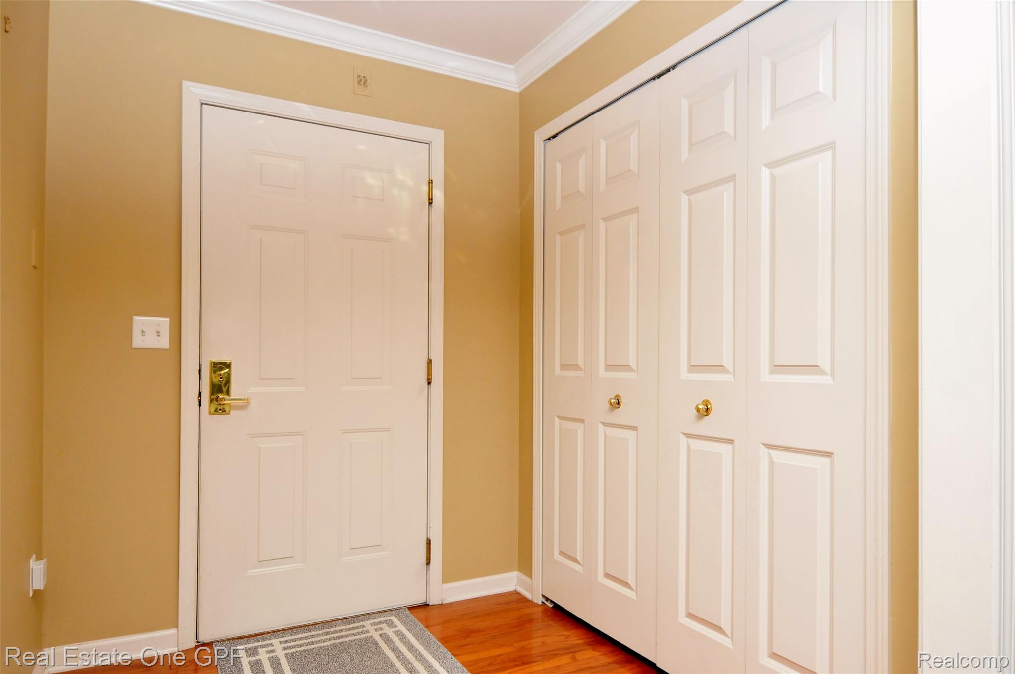 26 Pointe Park Place 303