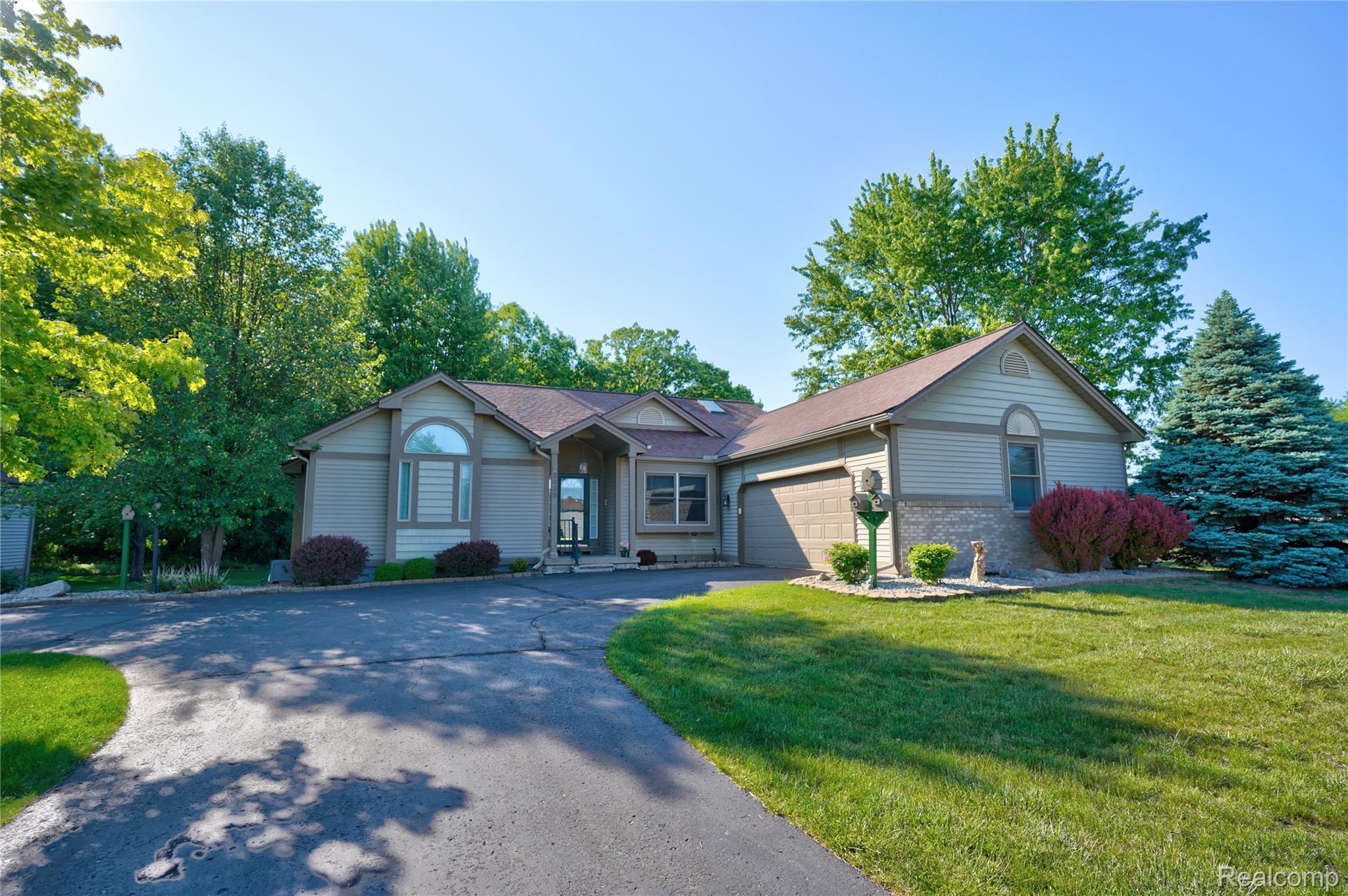3433 Pinemeadow Court