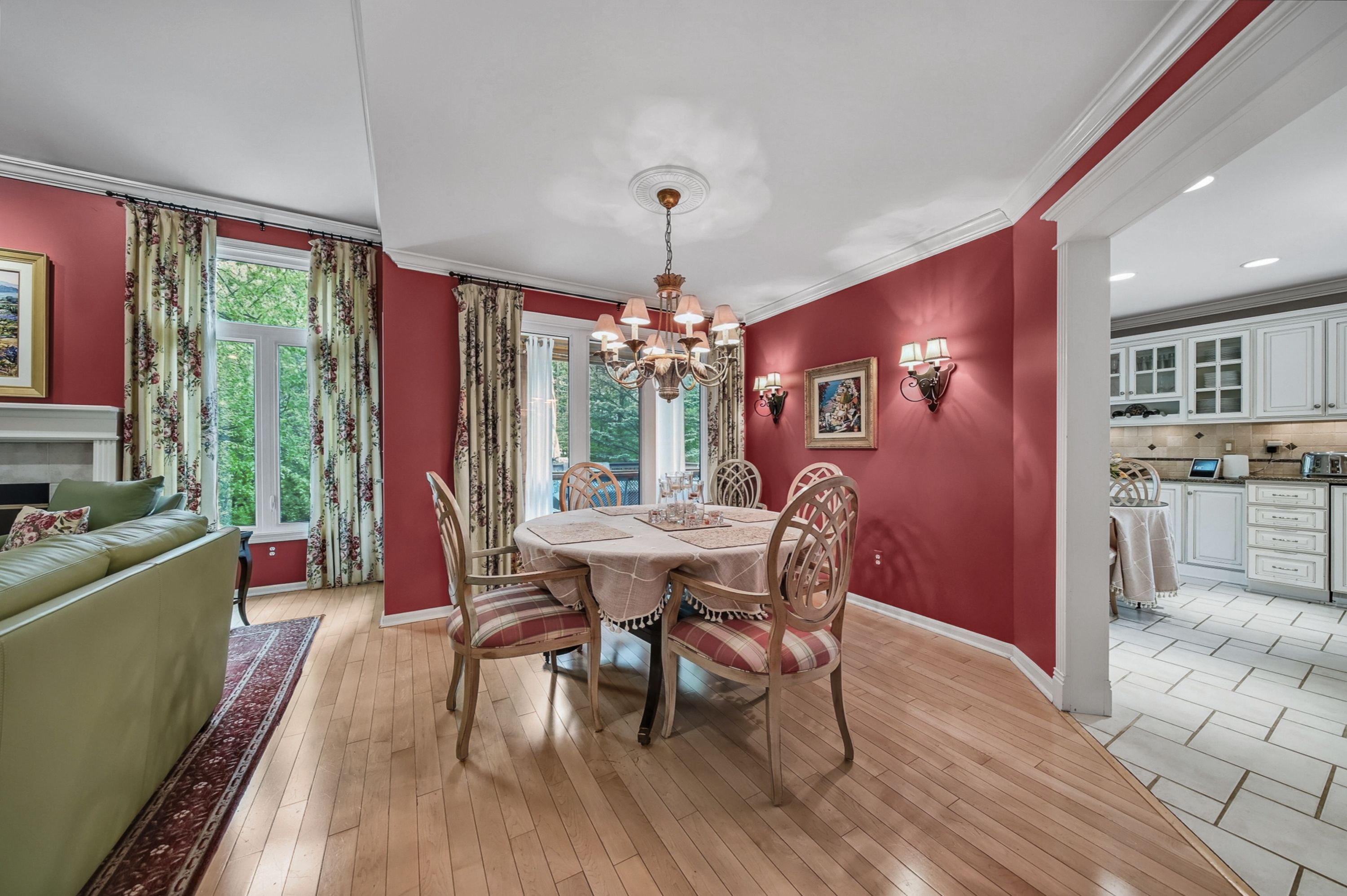 Rochester Hills City, Michigan 48309, United States, 3 Bedrooms Bedrooms, ,4 BathroomsBathrooms,Residential,Pending,132016