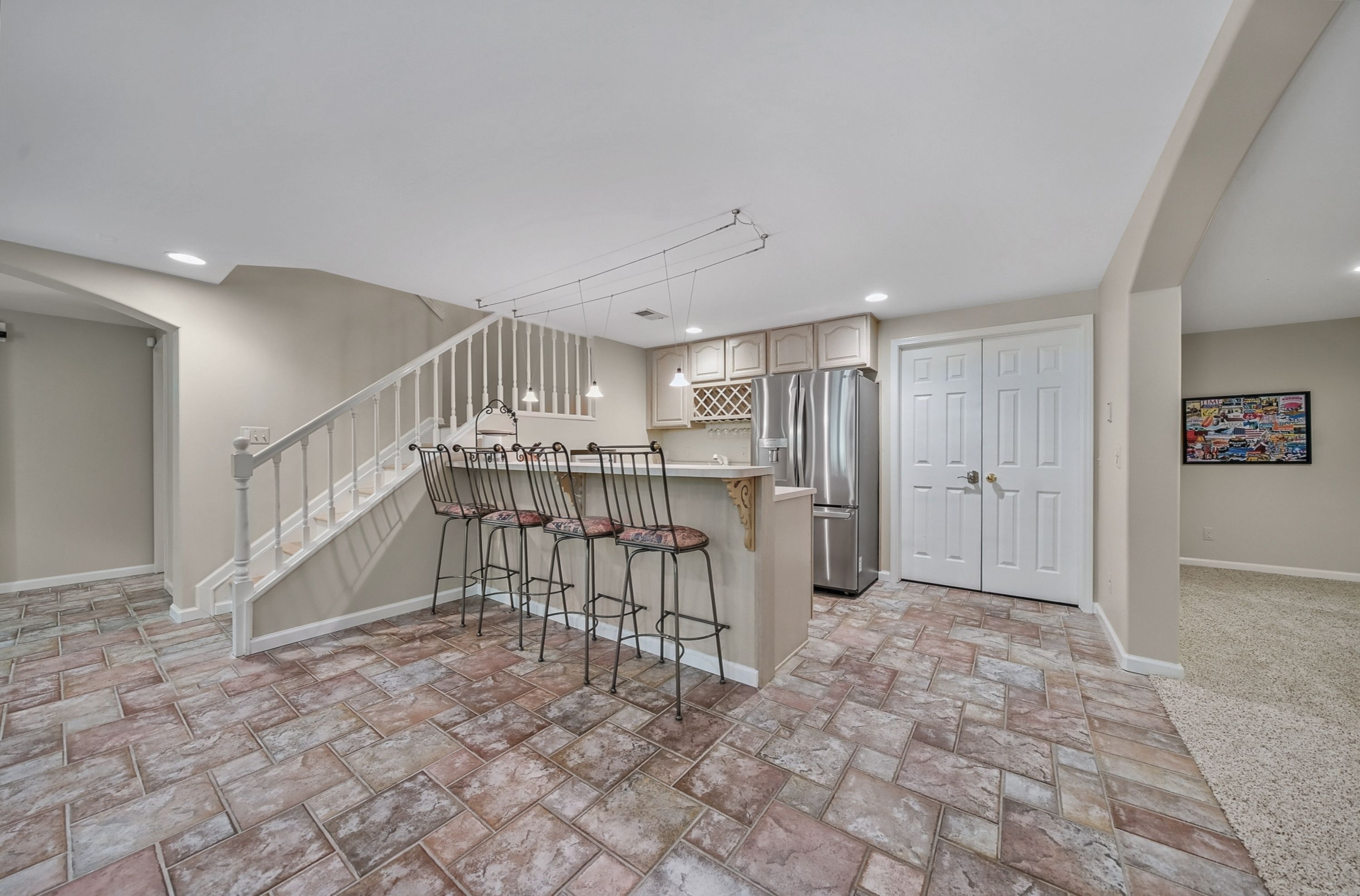 Rochester Hills City, Michigan 48309, United States, 3 Bedrooms Bedrooms, ,4 BathroomsBathrooms,Residential,Pending,132016