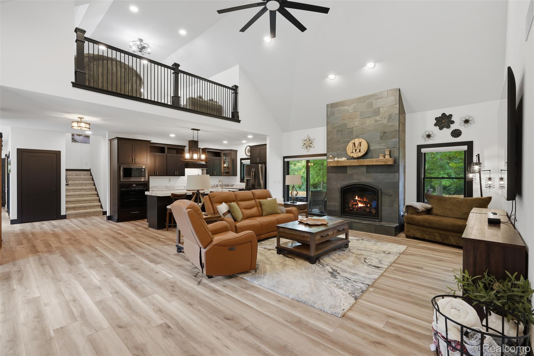 2855 Dearing Road