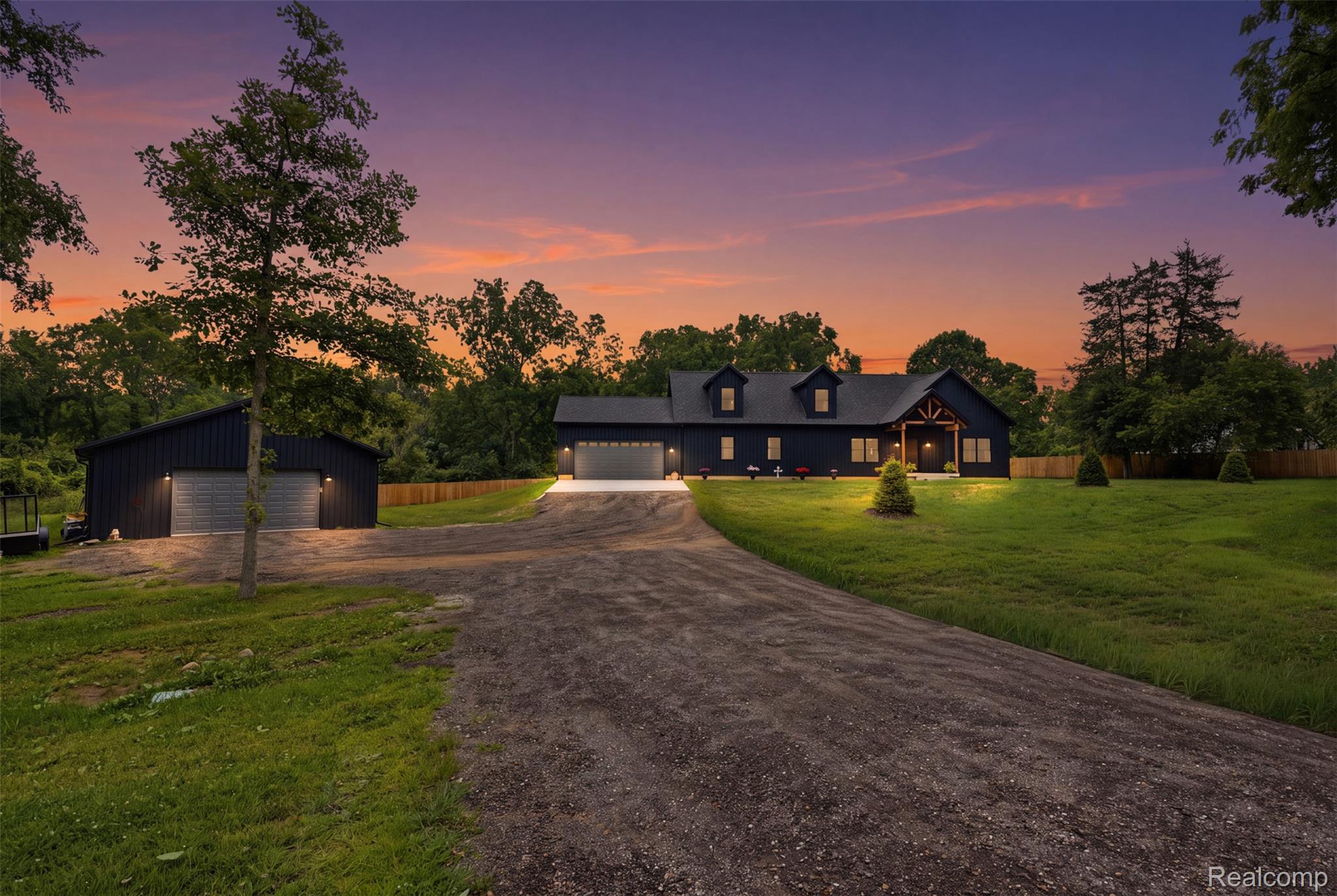 2855 Dearing Road