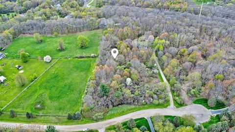 590 Judi Ann Lane Groveland Township MI 48442