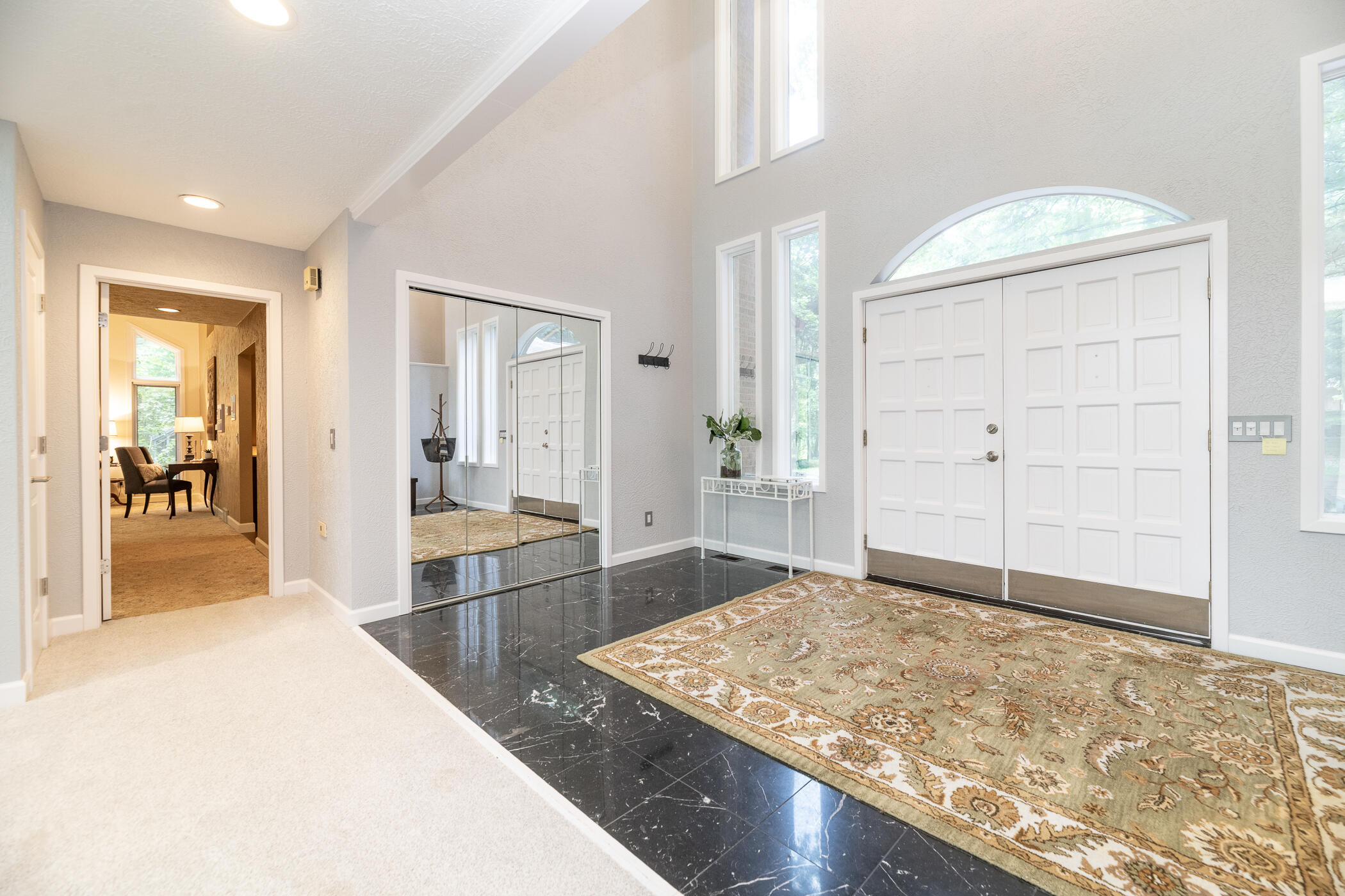 7129 Lakeridge Place