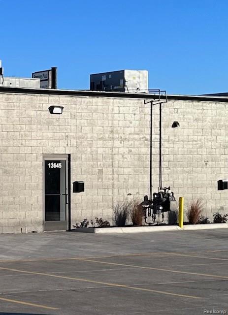 13645 Northline Road