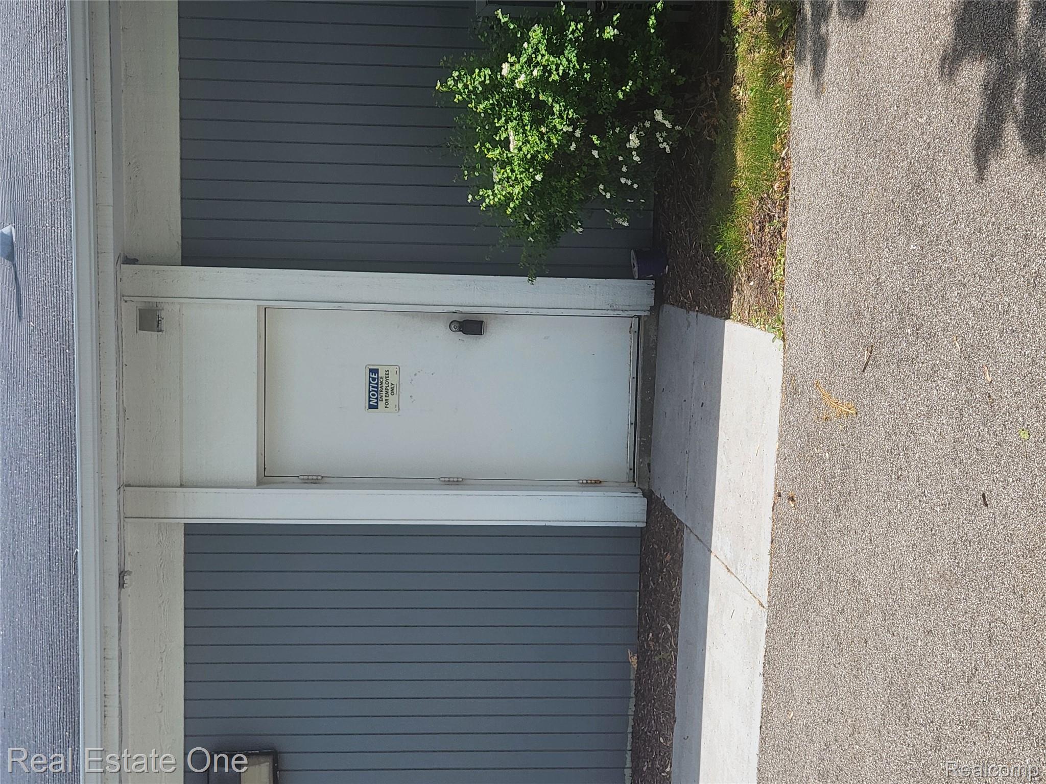 3364 S Center Road