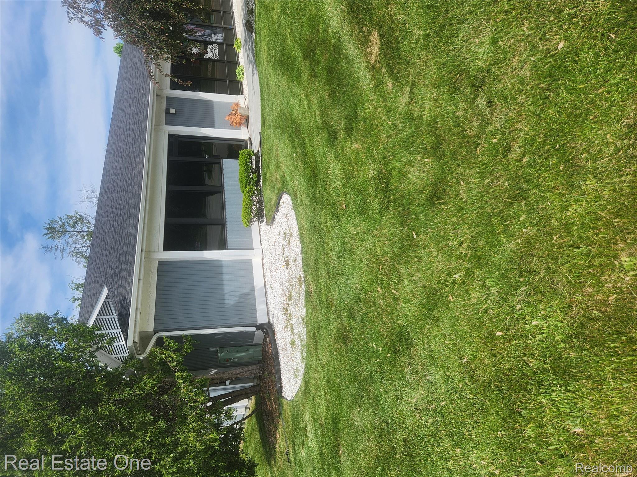 3364 S Center Road