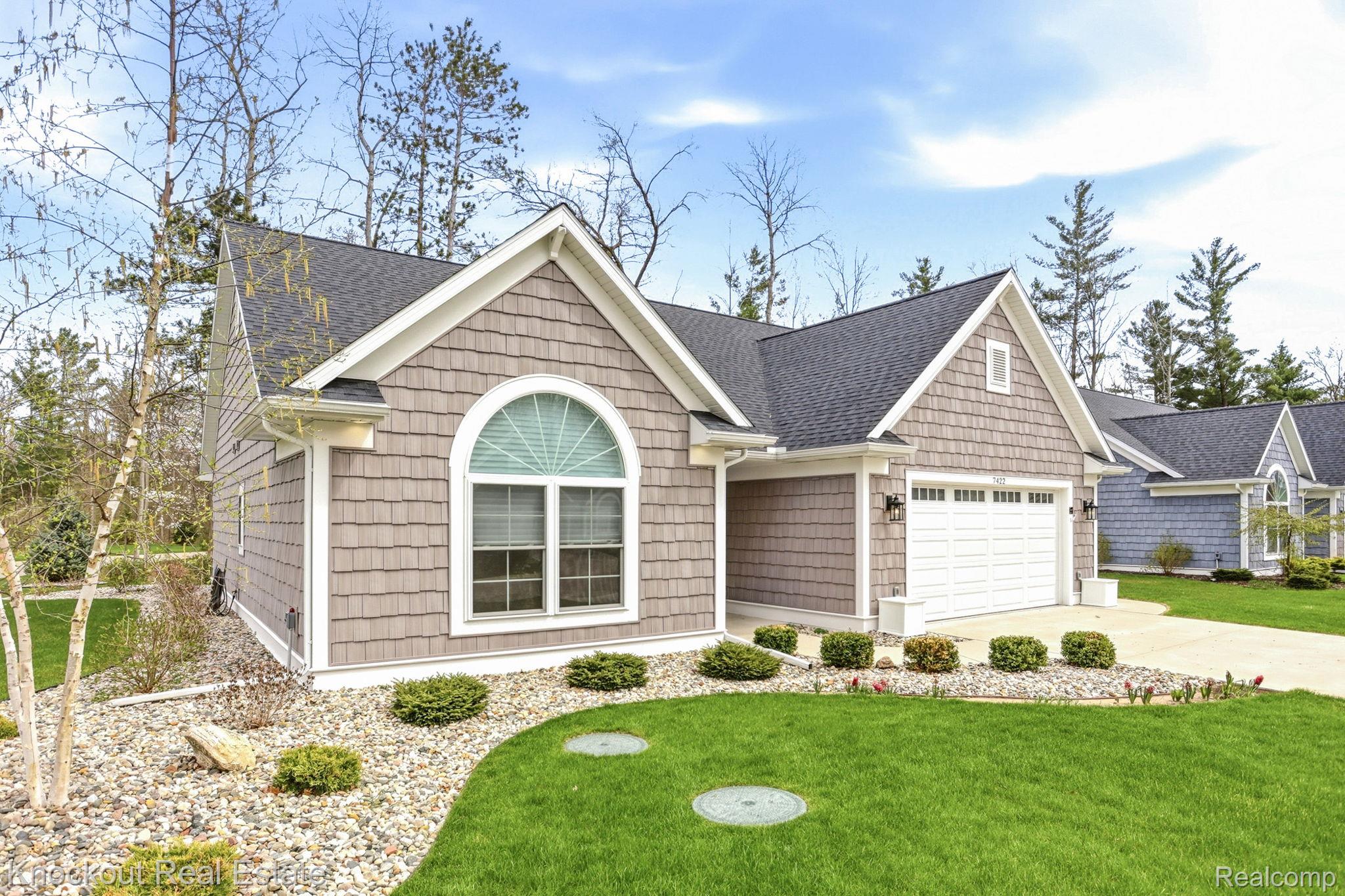 7422 Aspen Creek Drive