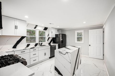 A home in ClintonCharterTownship_Macomb