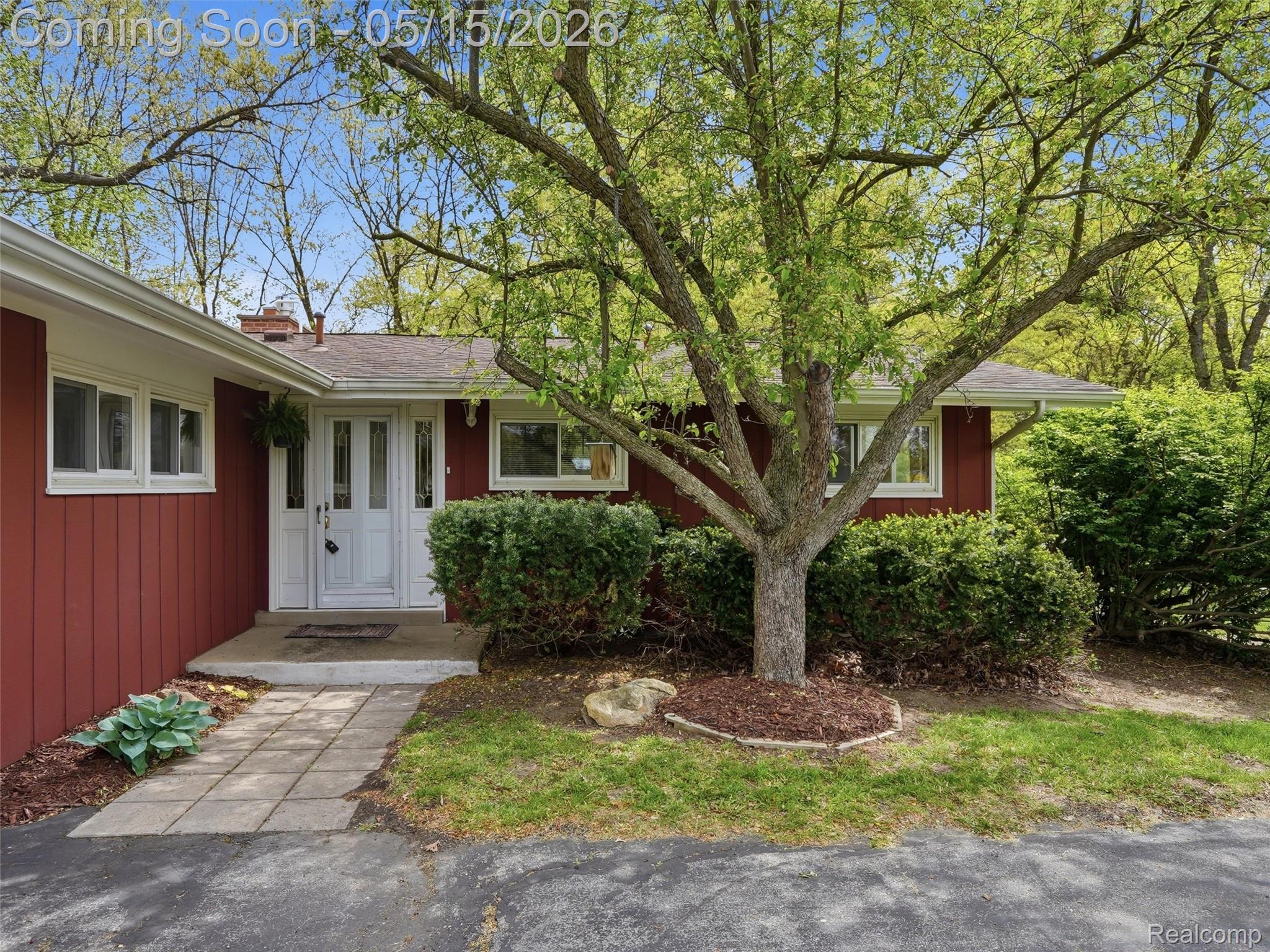 8645 Fieldcrest Drive