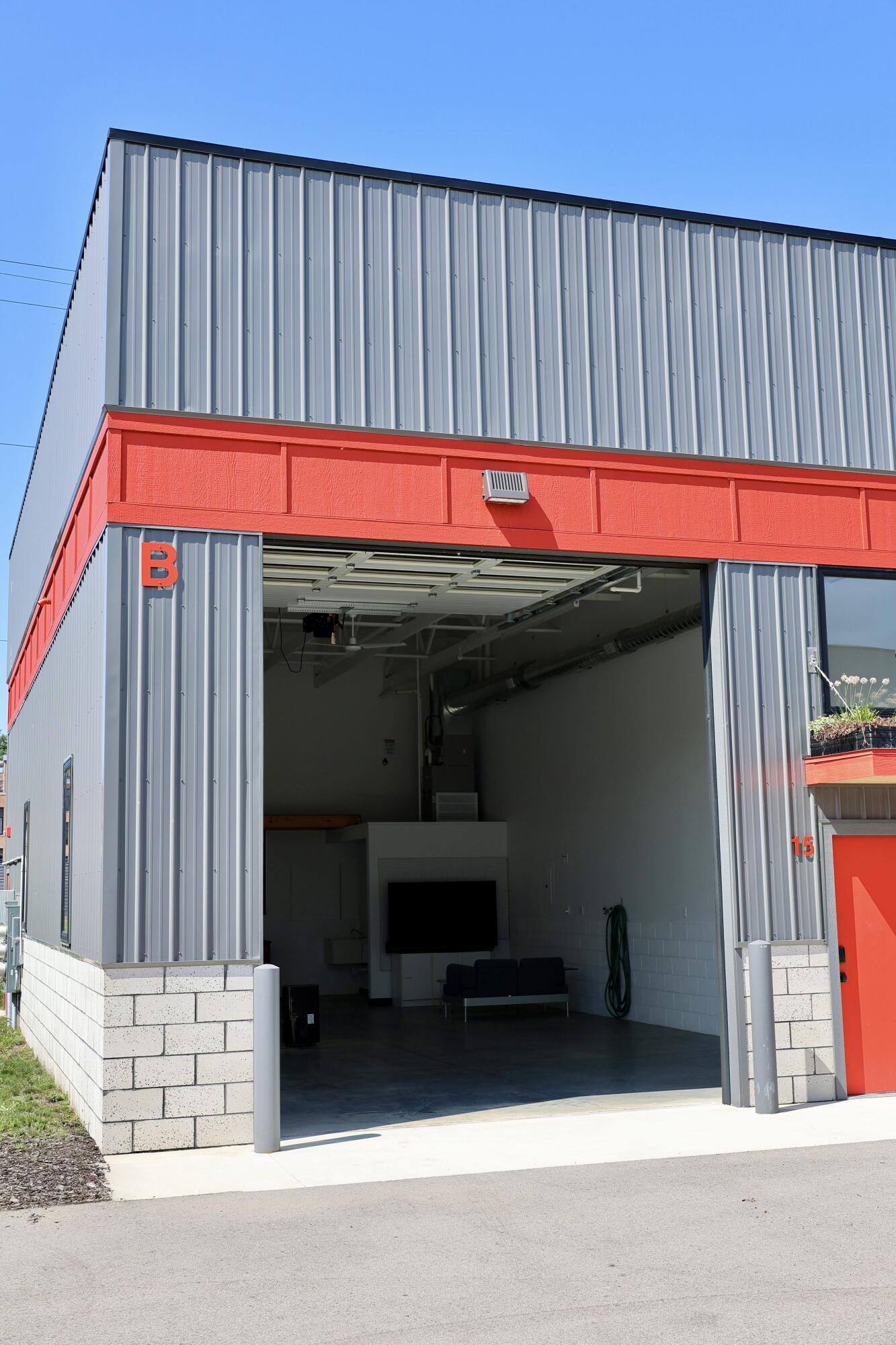 815 Verhoeks Street 15