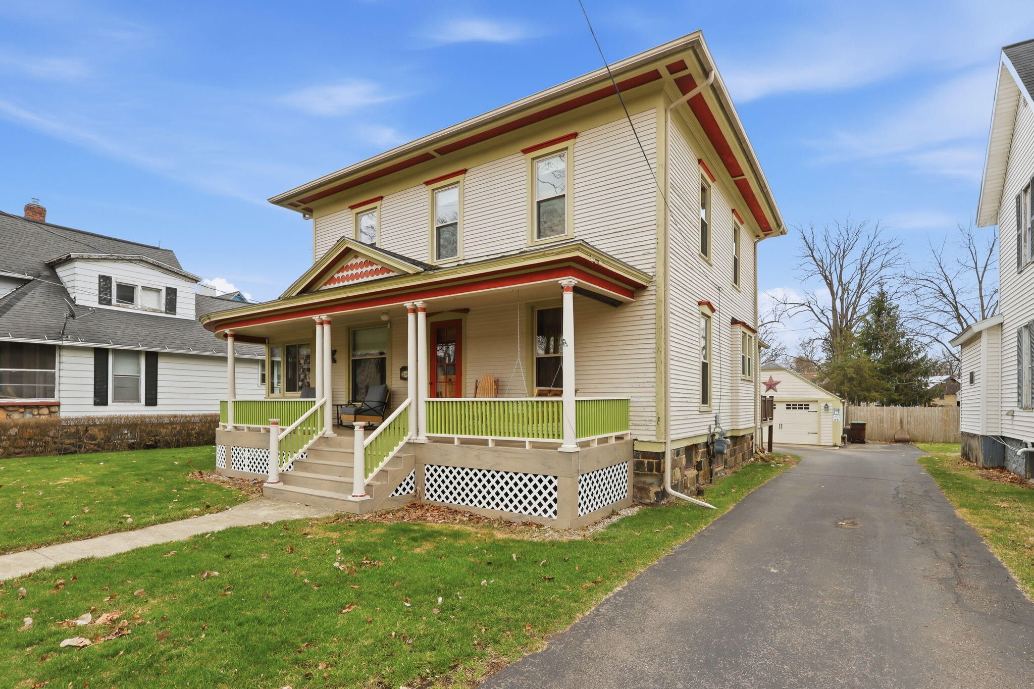 312 Perry Street