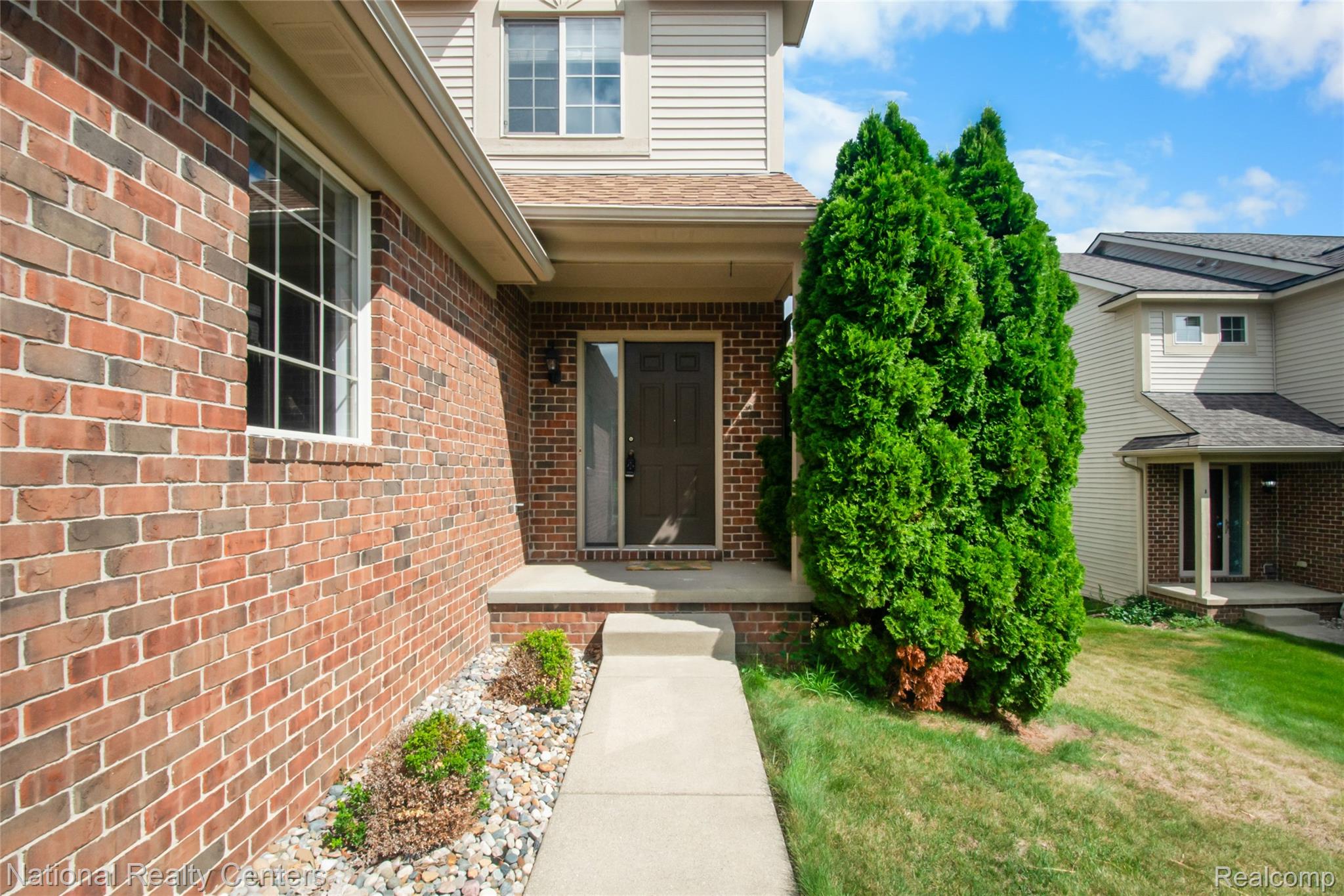 7094 Magnolia Lane