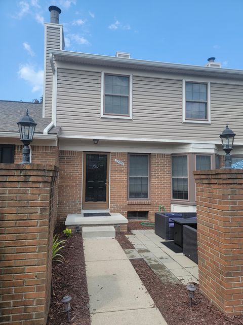 22363 Peachtree Novi City MI 48375