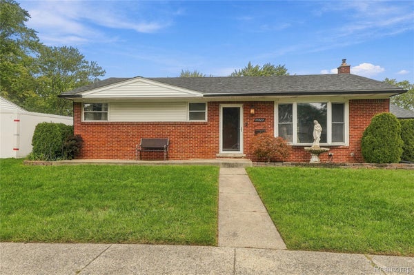 11507 FARTHING DR, STERLING HEIGHTS, MI 48314 - Image 8e88c57e1fcb3d58ae9bb61db20b7ea6/2766592038