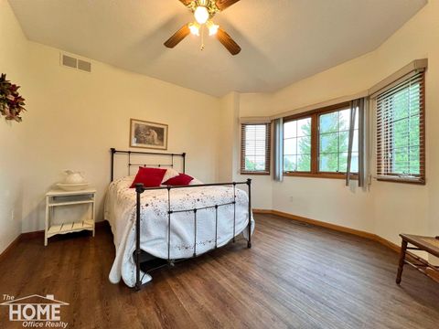 Tiny photo for 620 Elizabeth Drive, Caledonia Charter Township, MI 48867 (MLS # 5050196382)