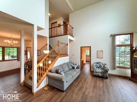 Tiny photo for 620 Elizabeth Drive, Caledonia Charter Township, MI 48867 (MLS # 5050196382)