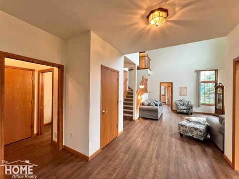 Tiny photo for 620 Elizabeth Drive, Caledonia Charter Township, MI 48867 (MLS # 5050196382)