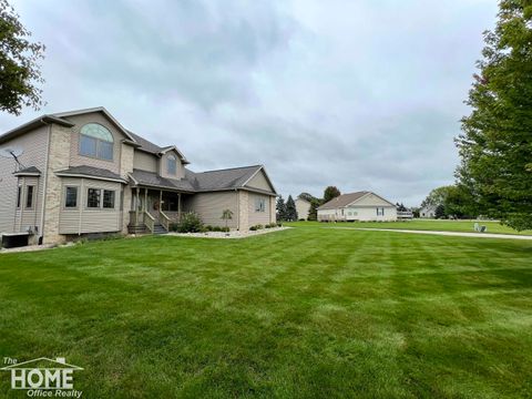 Tiny photo for 620 Elizabeth Drive, Caledonia Charter Township, MI 48867 (MLS # 5050196382)