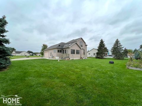 Tiny photo for 620 Elizabeth Drive, Caledonia Charter Township, MI 48867 (MLS # 5050196382)