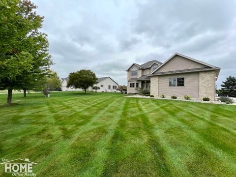 Tiny photo for 620 Elizabeth Drive, Caledonia Charter Township, MI 48867 (MLS # 5050196382)