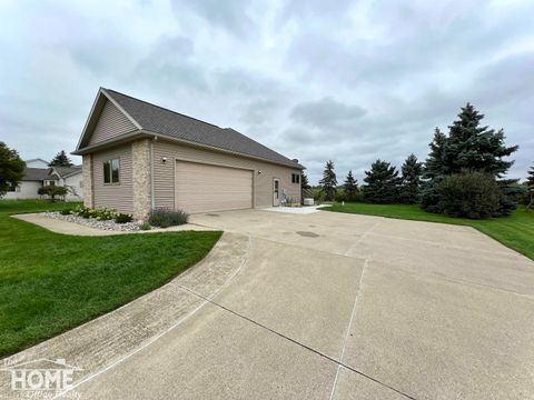 Tiny photo for 620 Elizabeth Drive, Caledonia Charter Township, MI 48867 (MLS # 5050196382)