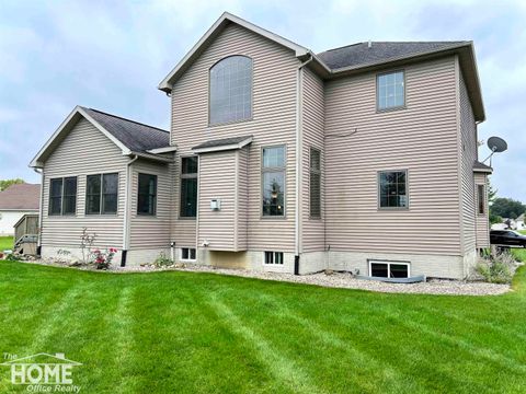 Tiny photo for 620 Elizabeth Drive, Caledonia Charter Township, MI 48867 (MLS # 5050196382)