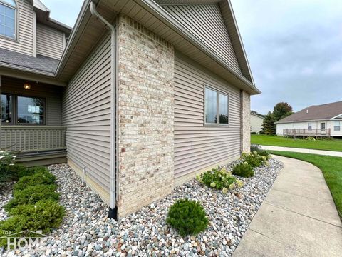 Tiny photo for 620 Elizabeth Drive, Caledonia Charter Township, MI 48867 (MLS # 5050196382)