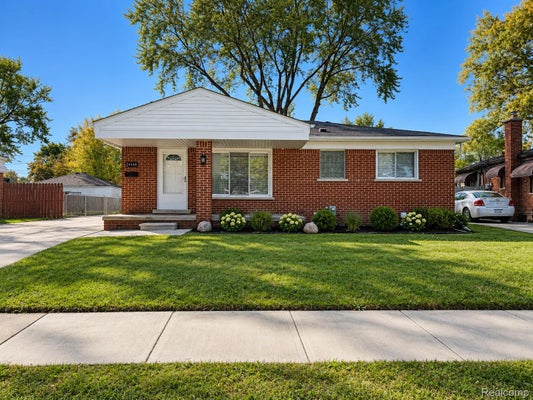 24444 PRAIRIE LN, WARREN, MI 48089 - Image 8e90c0fe86ecd403f9701e605bc7a2de/2463264643