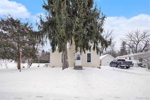 532 E Broad Street Linden City MI 48451