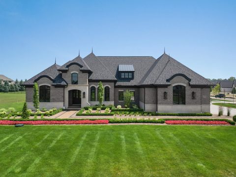 Photo of 61570 Cotswold Drive, Washington Township, MI 48094 (MLS # 58050178274)