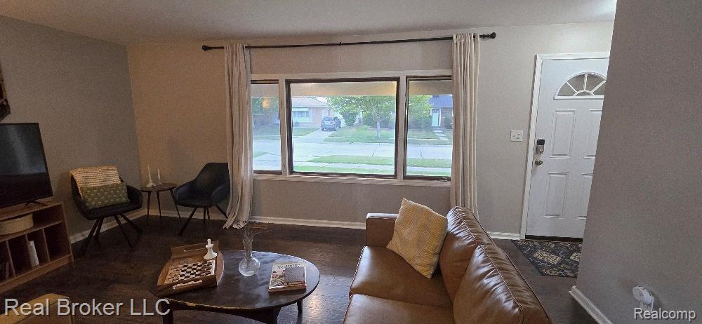 33915 Sequoia Street