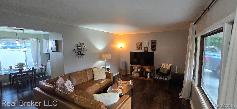 33915 Sequoia Street