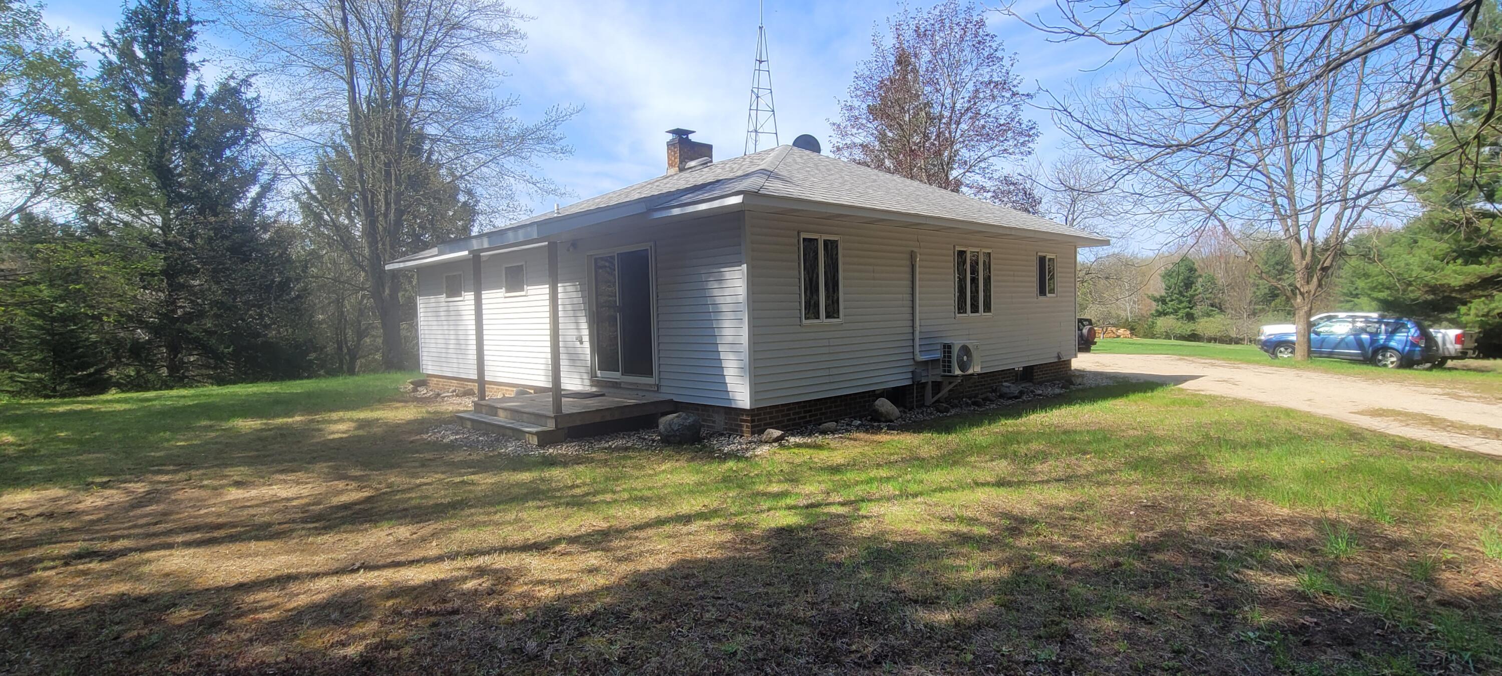3771 E Loop Road