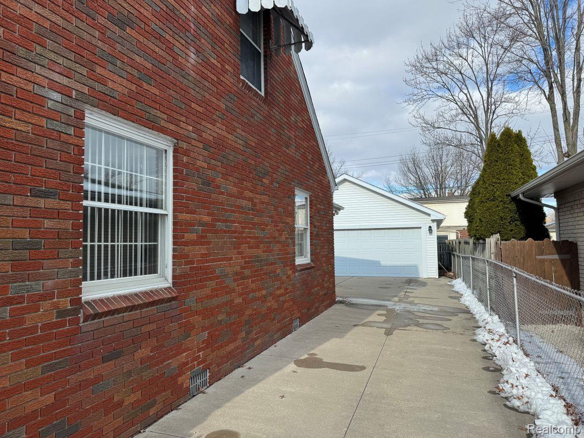 13226 Catalpa Street