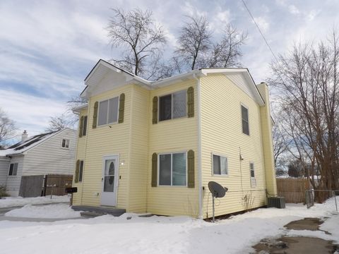 A home in WarrenCity_Macomb