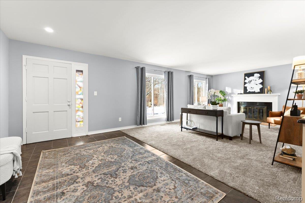 Clarkston, Michigan 48348, United States, 3 Bedrooms Bedrooms, ,2 BathroomsBathrooms,Residential,Active,253694