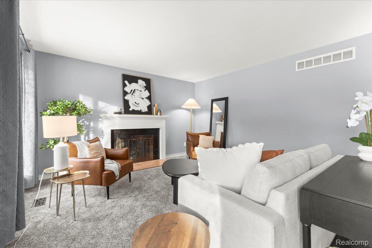 Clarkston, Michigan 48348, United States, 3 Bedrooms Bedrooms, ,2 BathroomsBathrooms,Residential,Active,253694