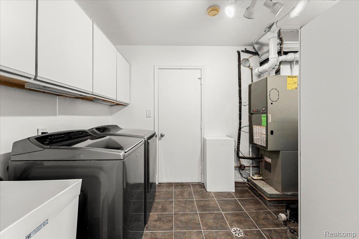 Clarkston, Michigan 48348, United States, 3 Bedrooms Bedrooms, ,2 BathroomsBathrooms,Residential,Active,253694