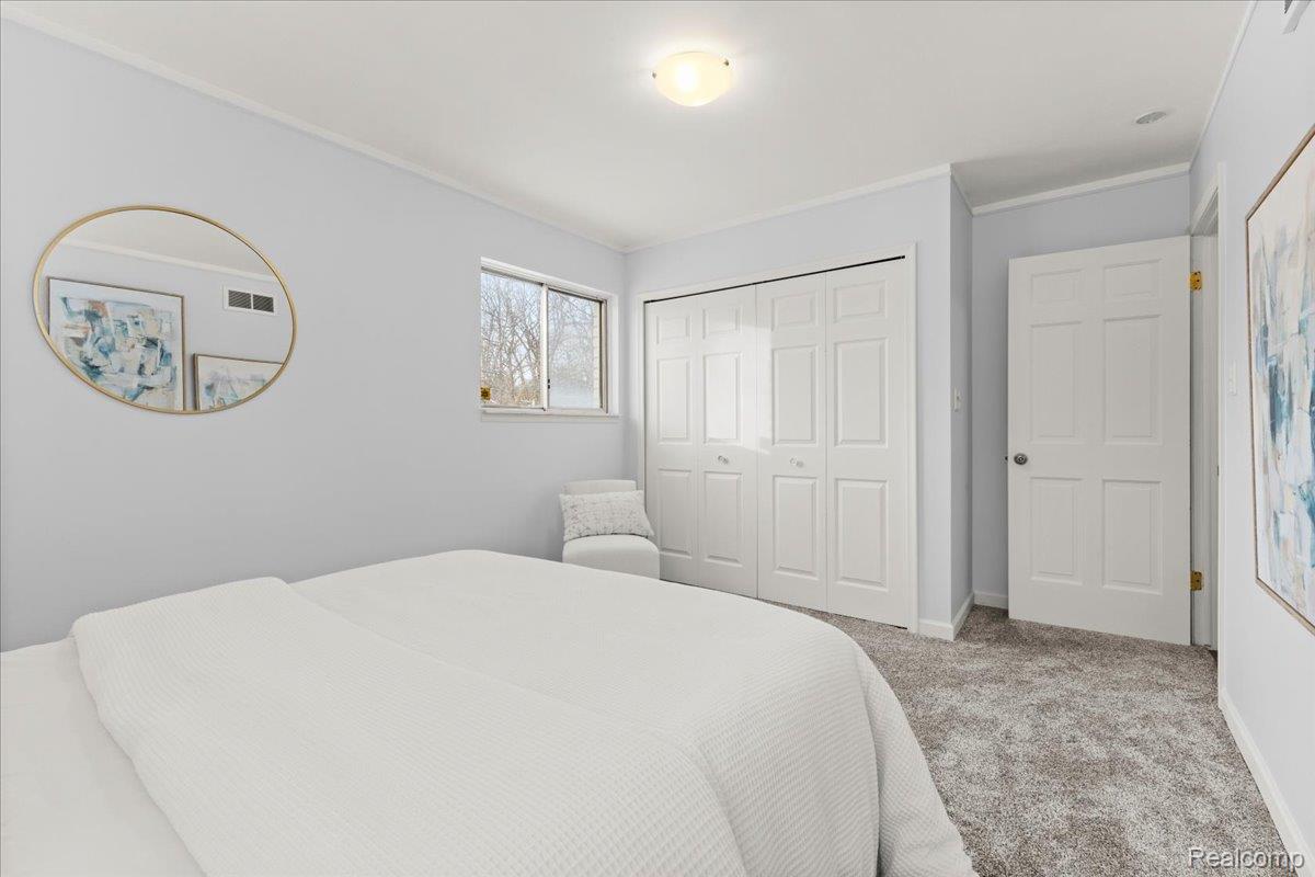 Clarkston, Michigan 48348, United States, 3 Bedrooms Bedrooms, ,2 BathroomsBathrooms,Residential,Active,253694