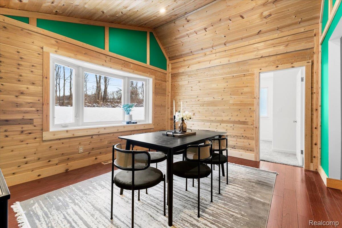 Clarkston, Michigan 48348, United States, 3 Bedrooms Bedrooms, ,2 BathroomsBathrooms,Residential,Active,253694