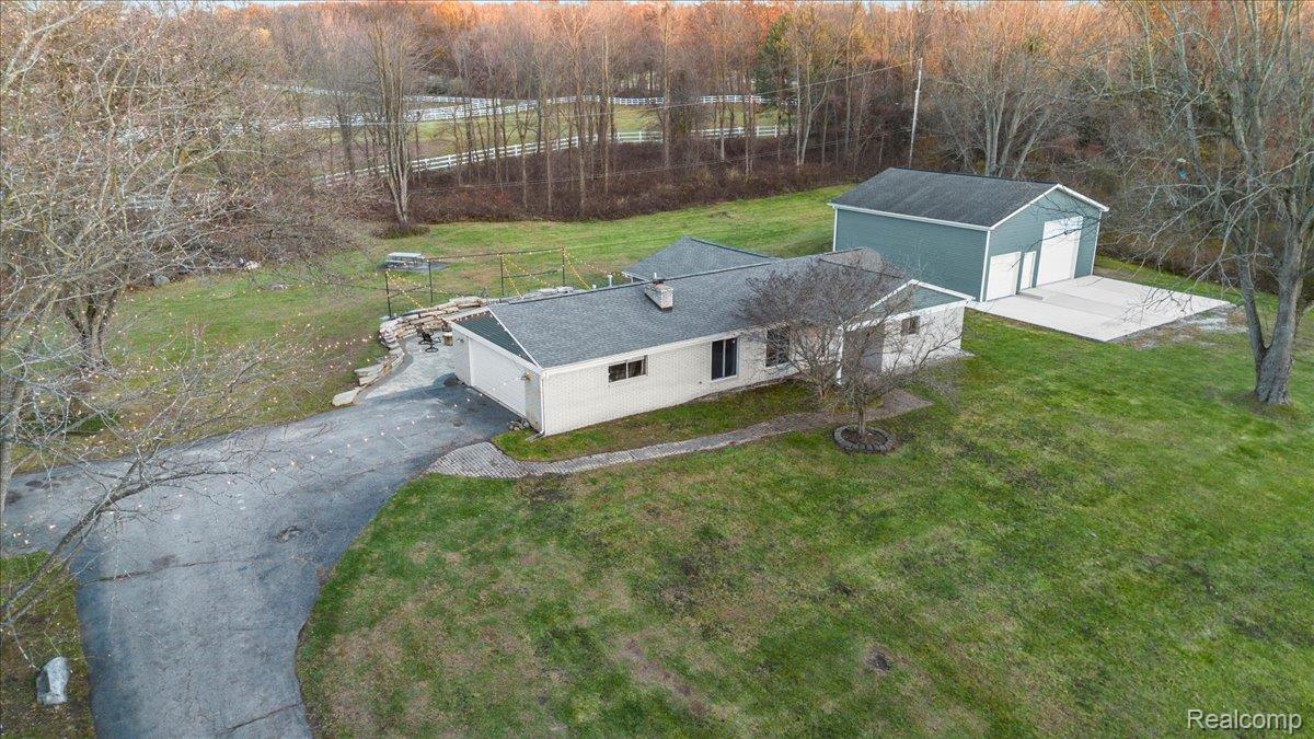 Clarkston, Michigan 48348, United States, 3 Bedrooms Bedrooms, ,2 BathroomsBathrooms,Residential,Active,253694