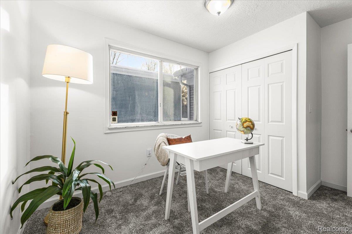 Clarkston, Michigan 48348, United States, 3 Bedrooms Bedrooms, ,2 BathroomsBathrooms,Residential,Active,253694