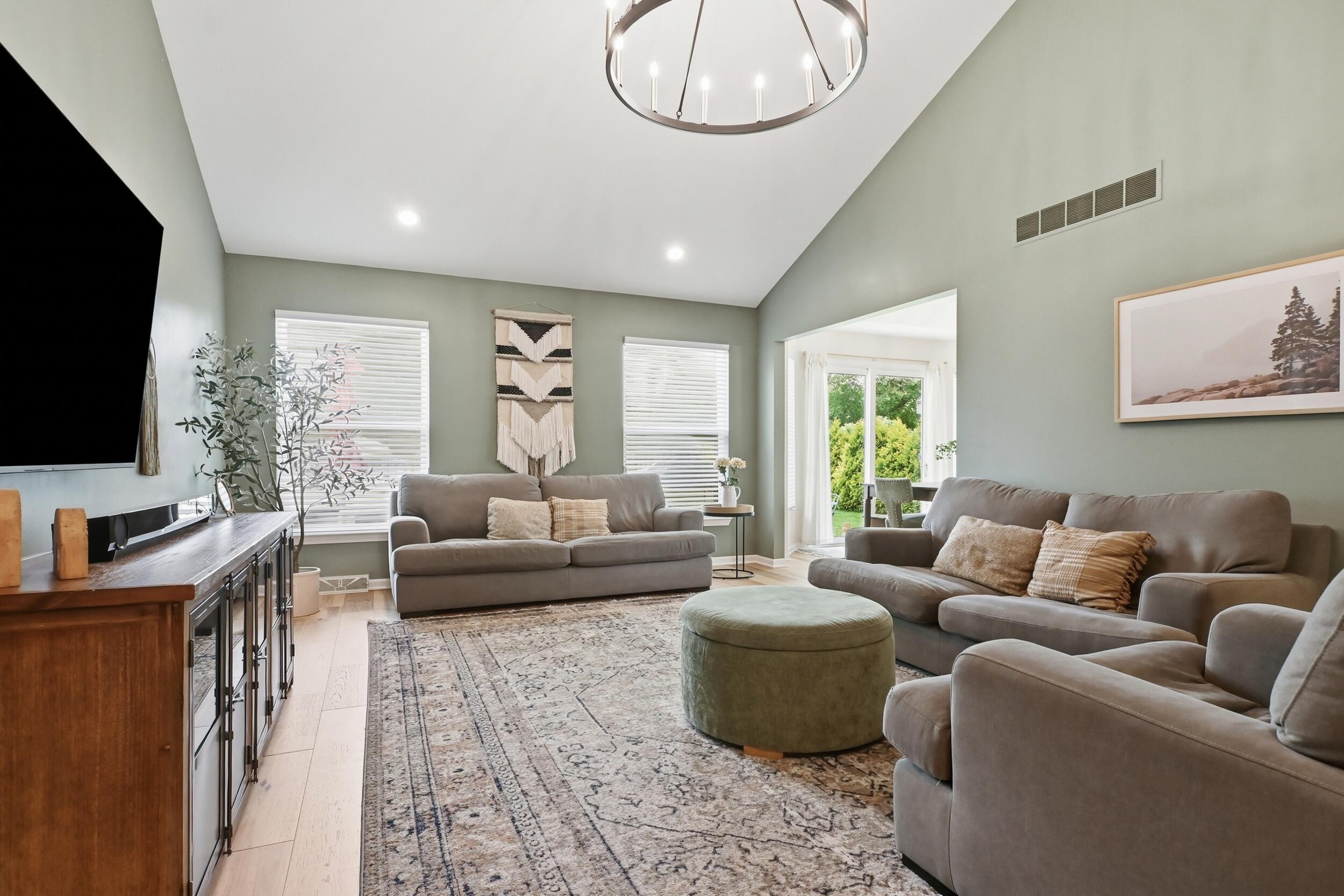 2707 Morel Drive