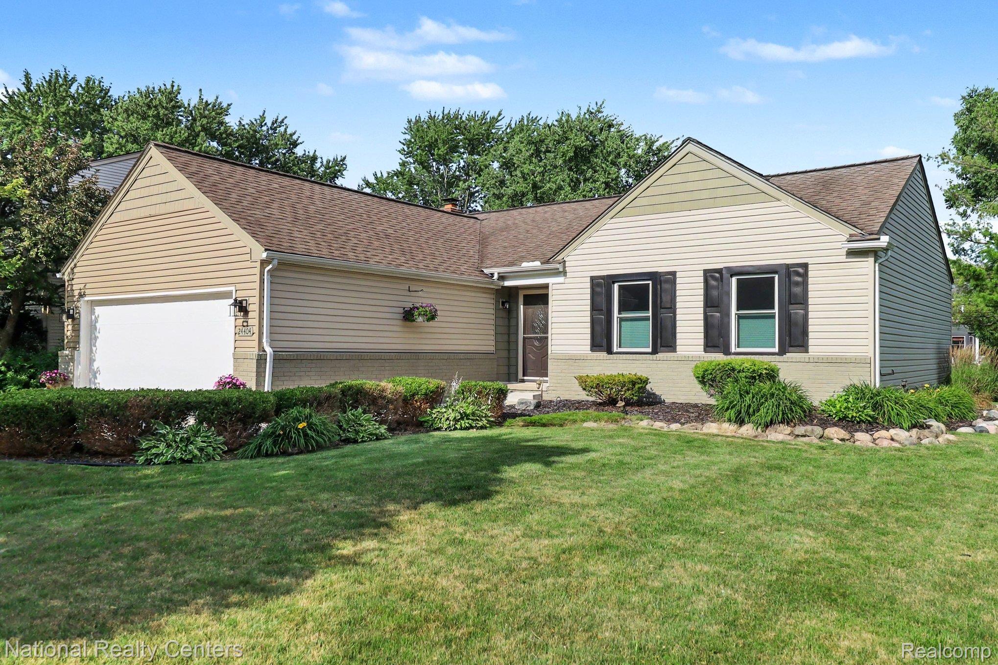 24404 Jamestowne Road Road N