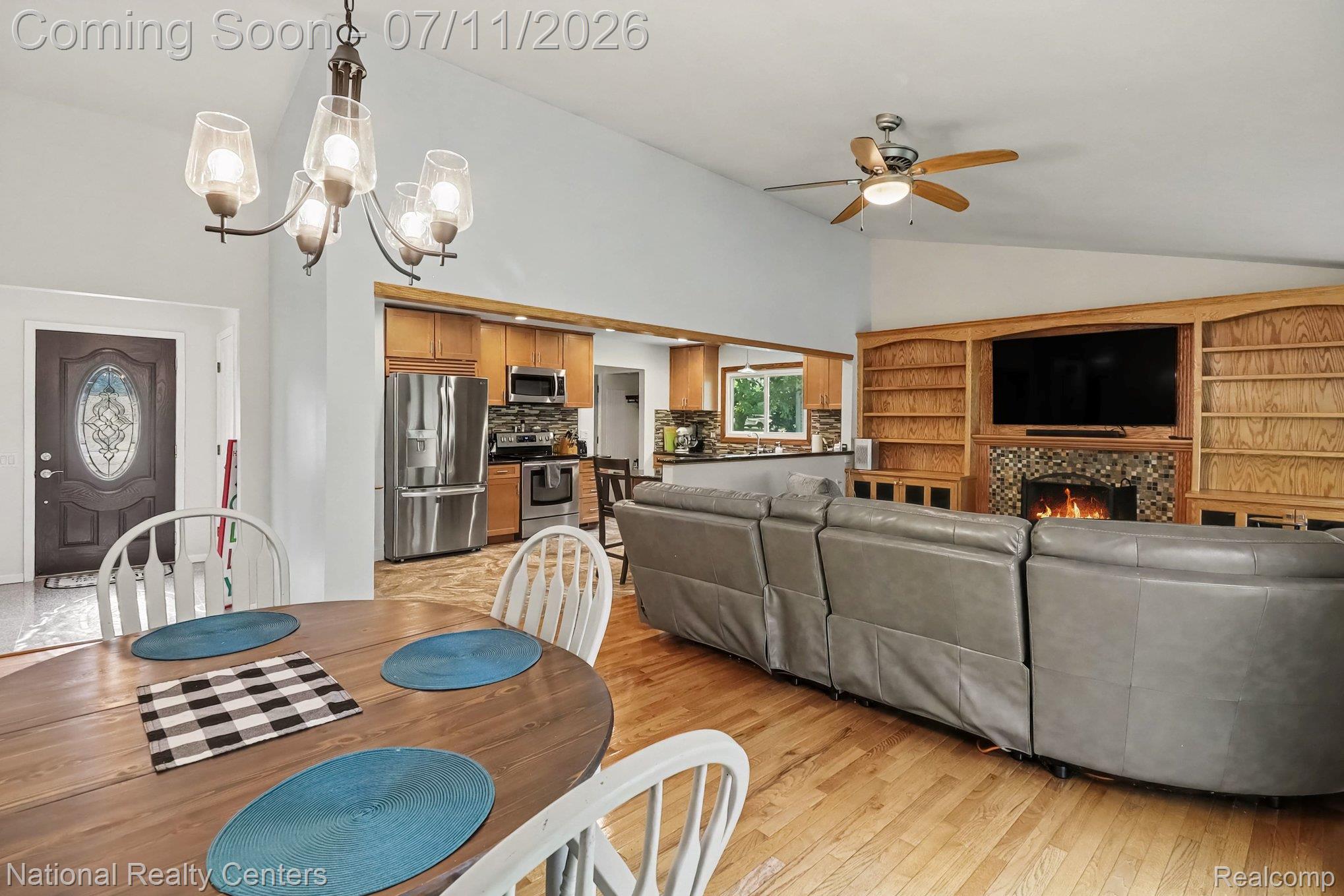 24404 Jamestowne Road Road N