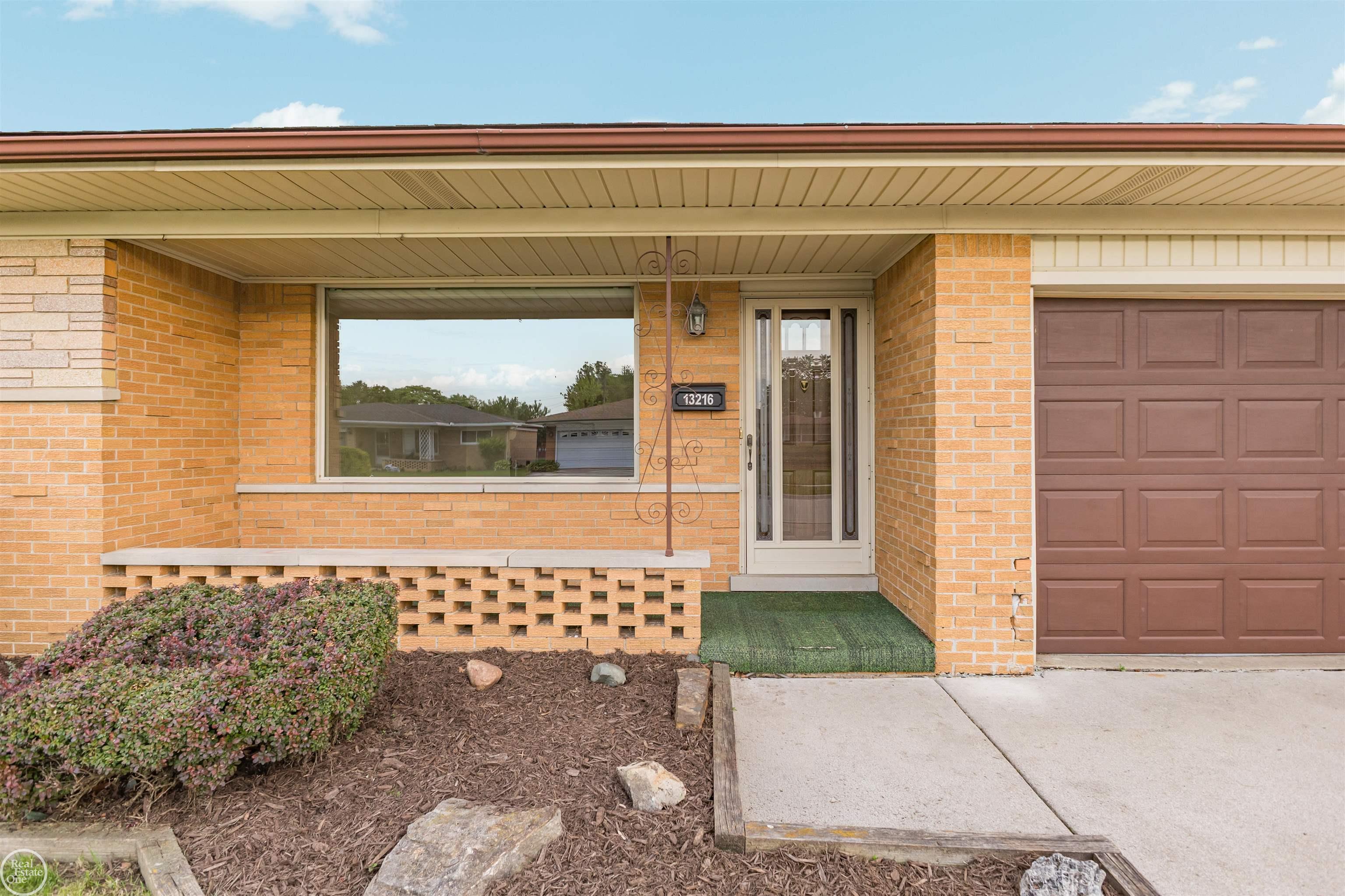 13216 Cromie Drive