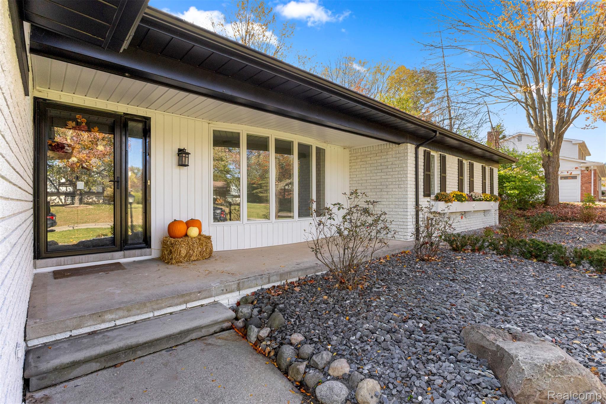 38067 Southfarm Lane