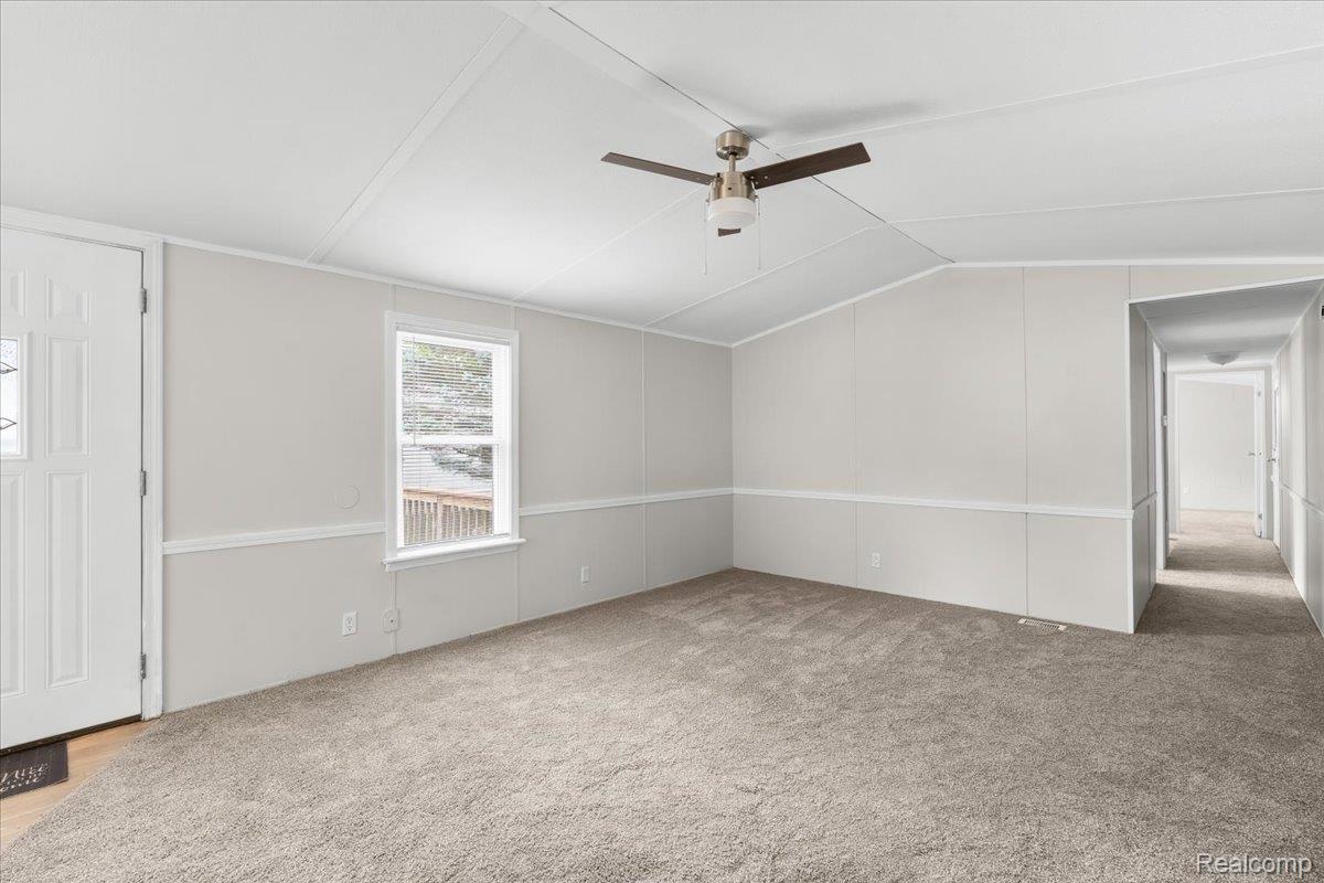 Oxford Village, Michigan 48371, United States, 2 Bedrooms Bedrooms, ,2 BathroomsBathrooms,Residential,Active,174346