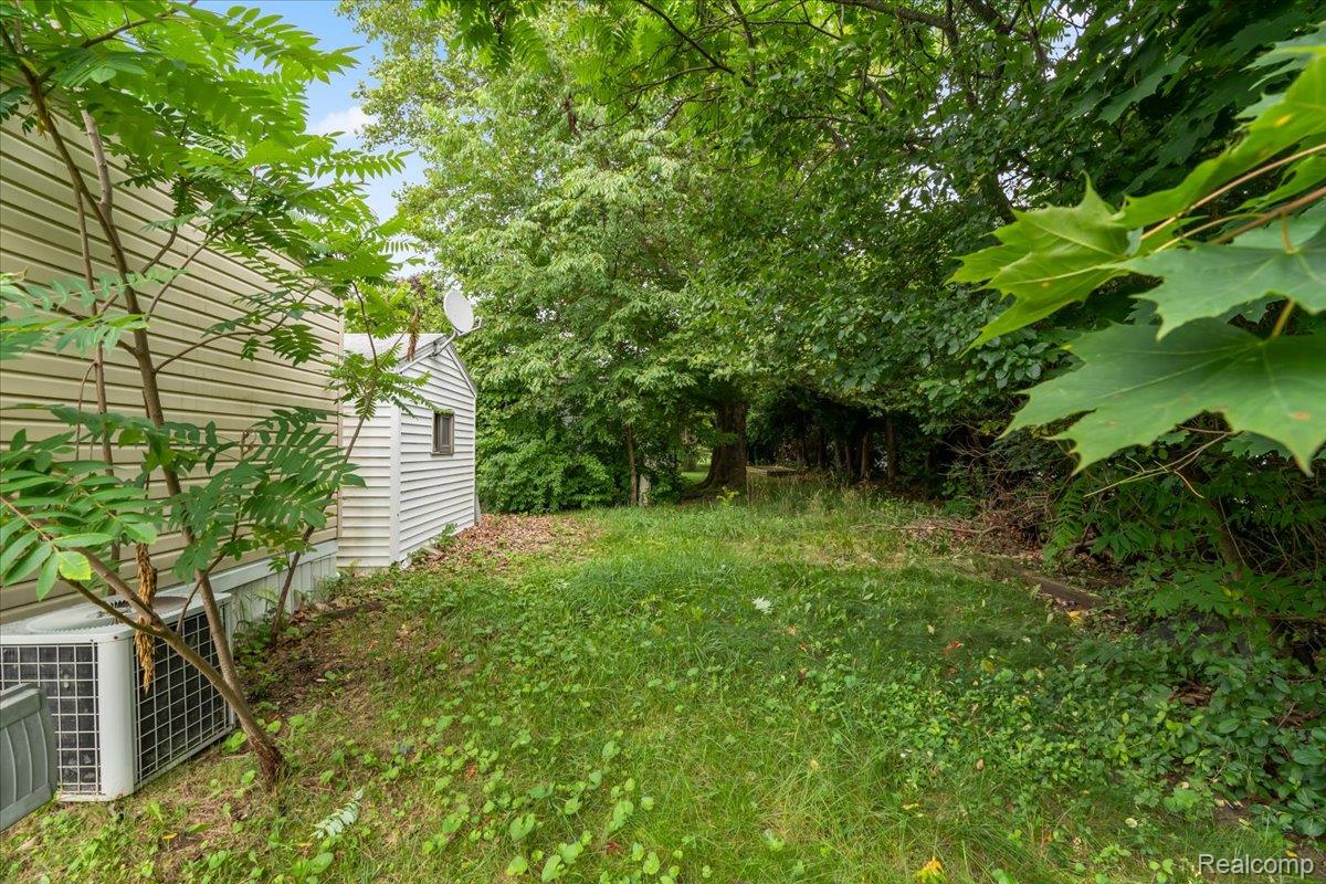 Oxford Village, Michigan 48371, United States, 2 Bedrooms Bedrooms, ,2 BathroomsBathrooms,Residential,Active,174346